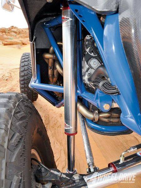 0912_4wd_08+1974_jeep_CJ5+walker_evans_racing_air_shocks.jpg