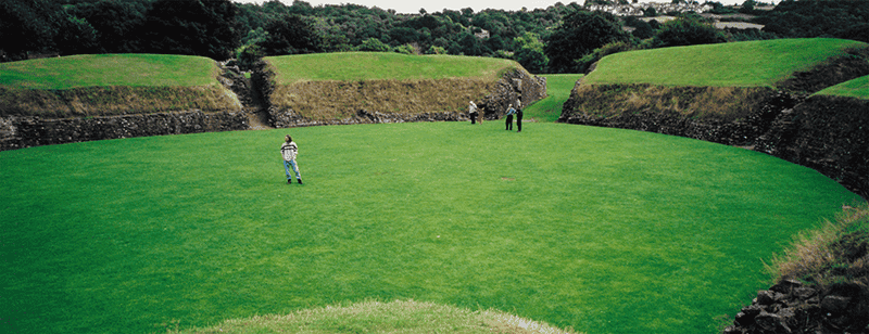 1 - Wales 4a - Roman amphitheater, Caerleon.png