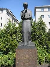 170px-Sklodowska-Curie_statue%2C_Warsaw.jpg