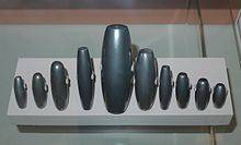 220px-Mesopotamian_weights_made_from_haematite.JPG