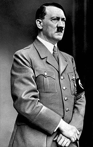 300px-Bundesarchiv_Bild_183-S33882%2C_Adolf_Hitler_retouched.jpg