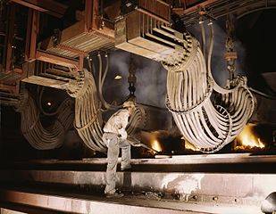 309px-TVA_phosphate_smelting_furnace.jpg