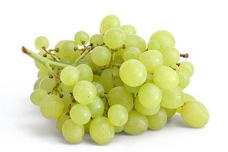 330px-Table_grapes_on_white.jpg