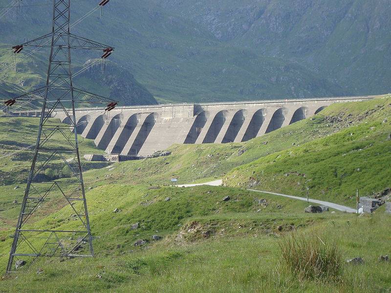 800px-Dam_at_Cruachan_reservoir.jpg