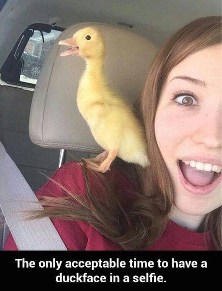 cute-girl-duck-face-selfie.jpg