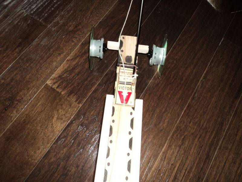 Why Mousetrap Car Won't Move | Physics Forums