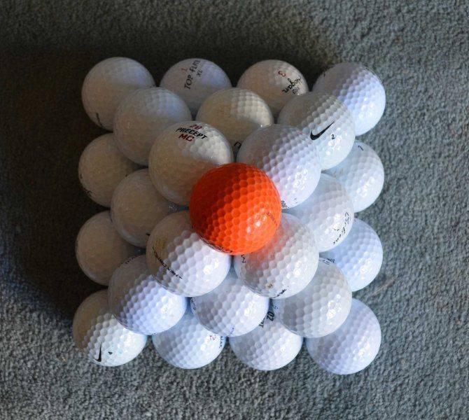 DSC_5852_30 golf balls pyramid base 4.jpg