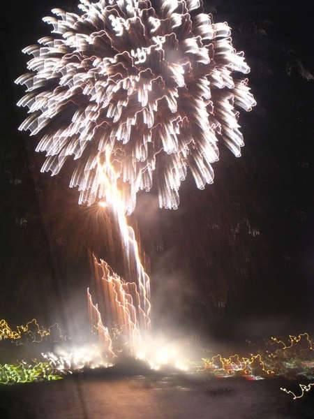 fireworks1.jpg