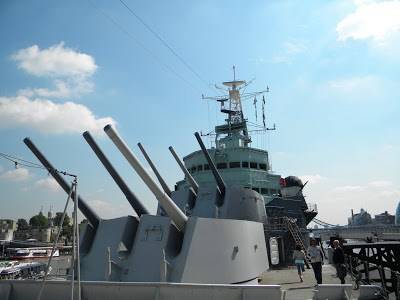 HMS+Belfast+a+%2526+B+turrets.JPG