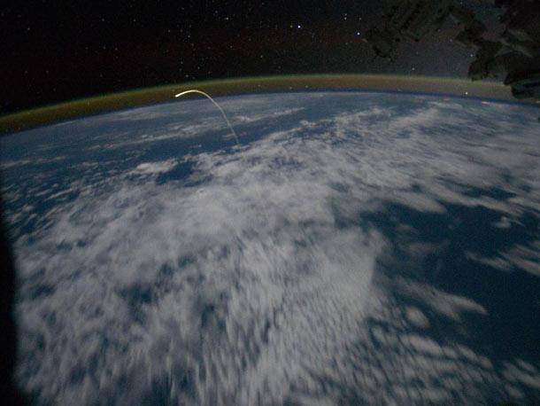 ISS_Atlantis_deorbit.jpg