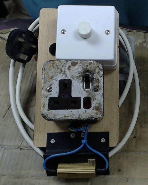 motor-control-panel-with-resistor.jpg
